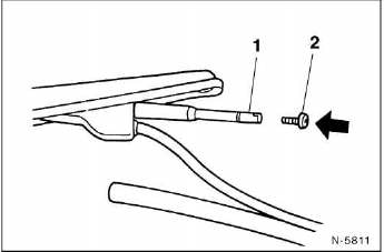 Nissan Micra - Antennenstab auswechseln